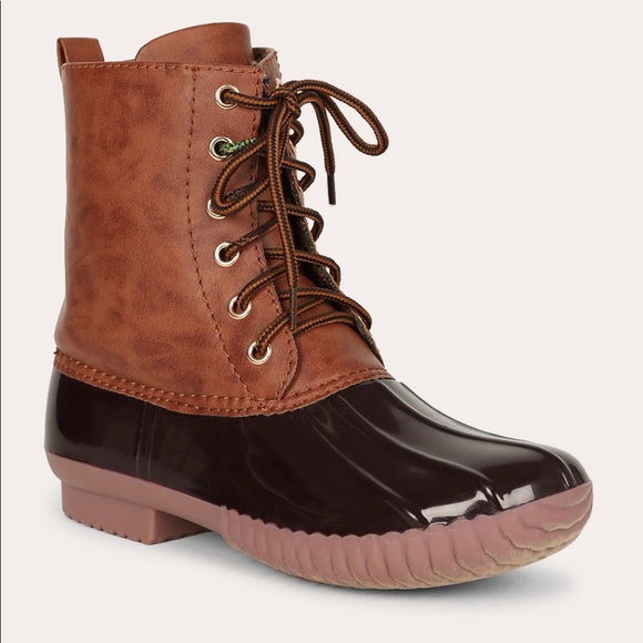 🎉NEW SIZES ADDED🎊 duck rain boot in BROWN - Picture 2 of 5
